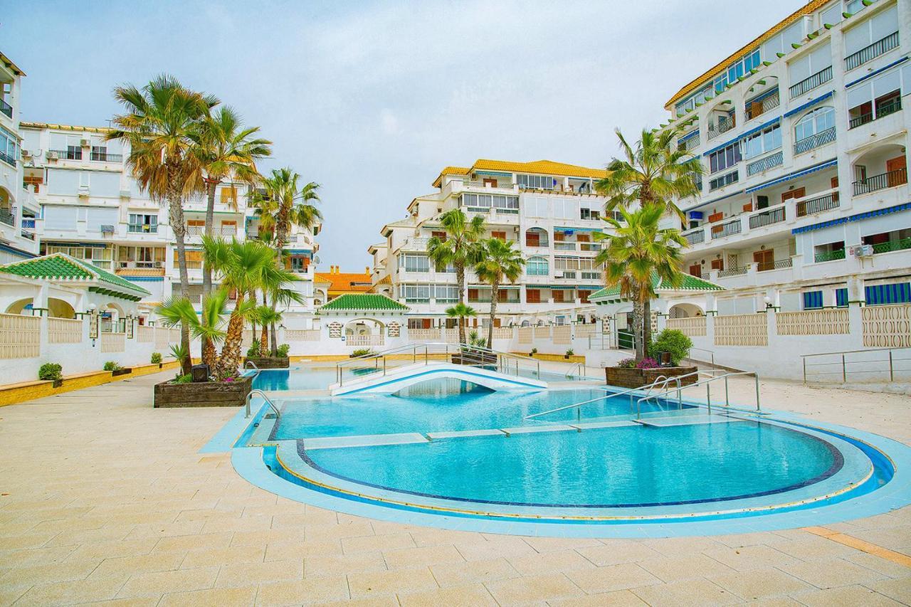 020 Lovely Studio - Alicante Holiday لا ماتا المظهر الخارجي الصورة